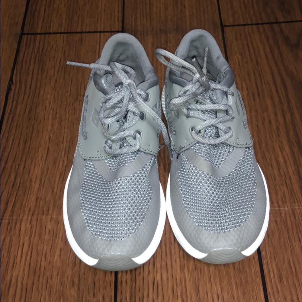 Sperry Tennis Shoes